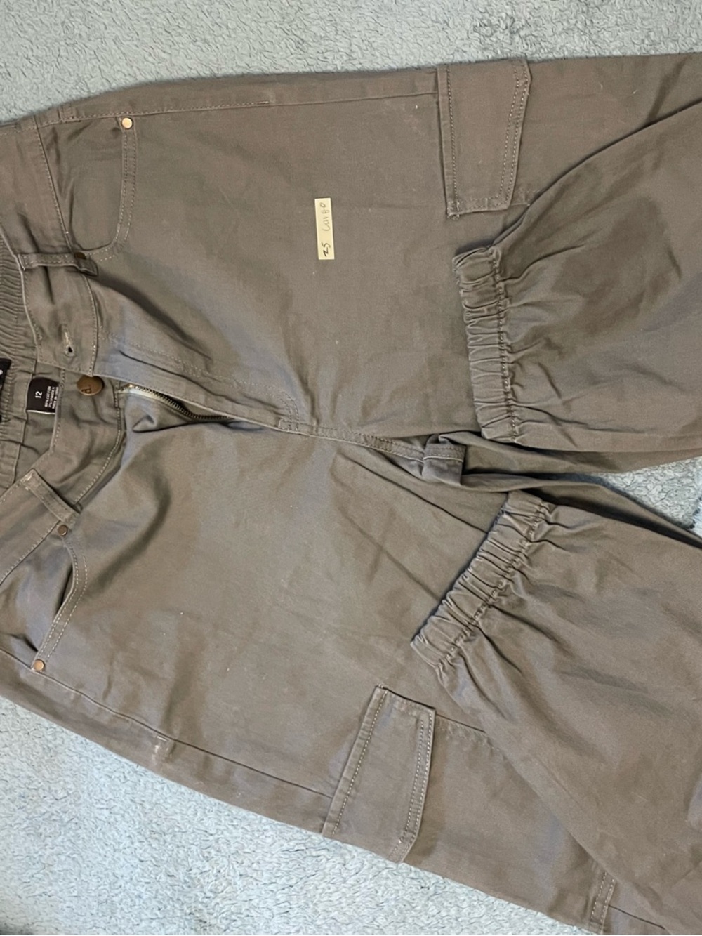 D. jeans women’s Olive Green Cargo jeans/pants oversized with Elastic Hem.